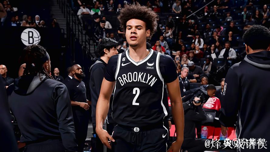 科隆对阵圣保利：比尔特与卡明斯基领衔首发，杰克逊缺席